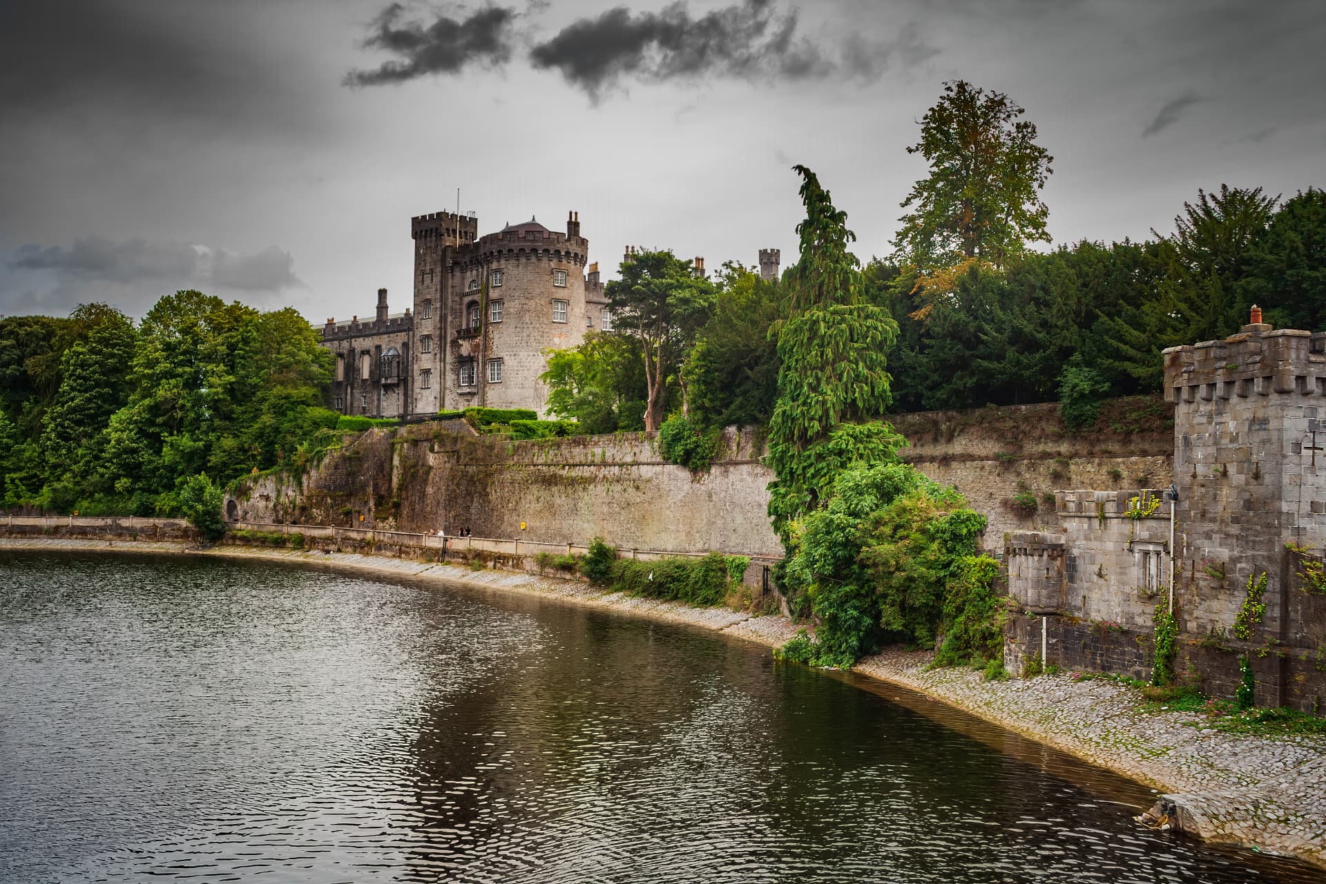 Kilkenny Castle above the River Nore, County Kilkenny
